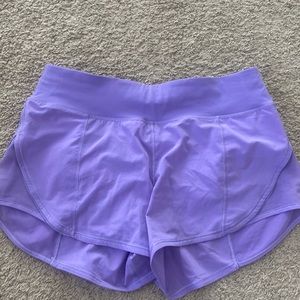 Lululemon shorts size 6